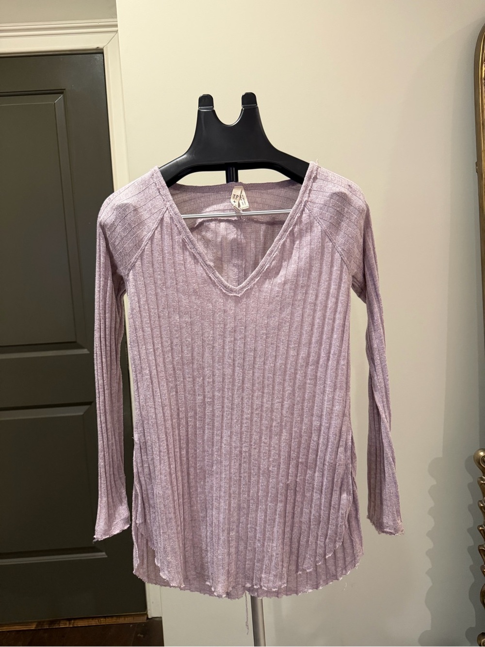 Free People Lavender Ribbed V-Neck Long Sleeve Top XS